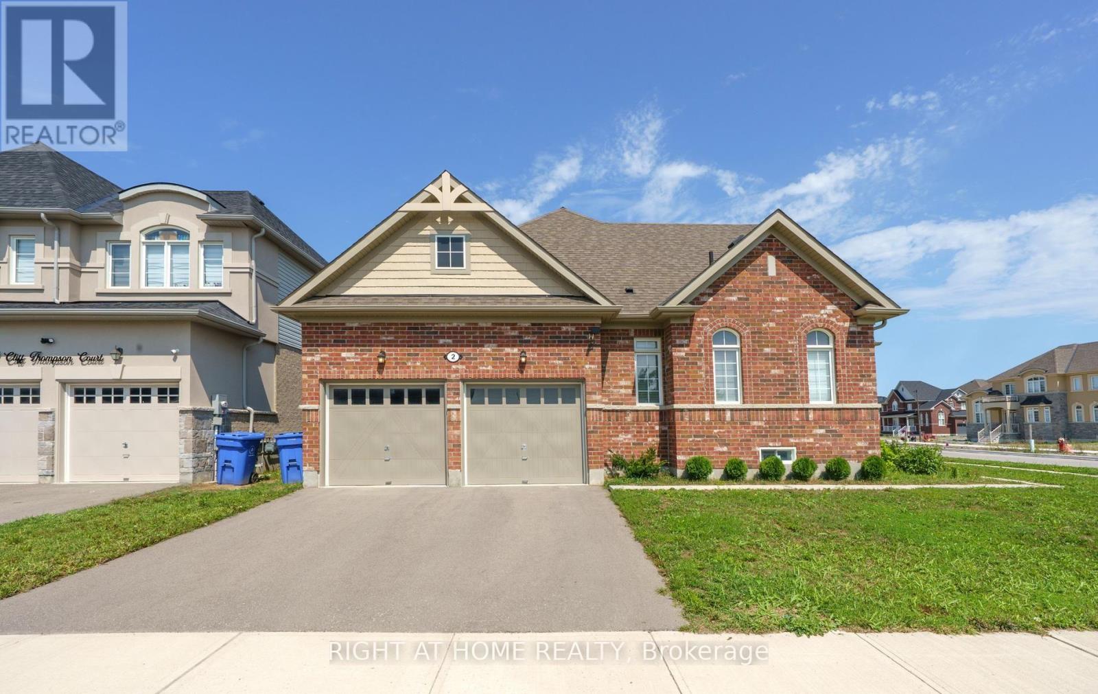 2 Cliff Thompson Court, Georgina, Ontario  L0E 1R0 - Photo 1 - N13675534