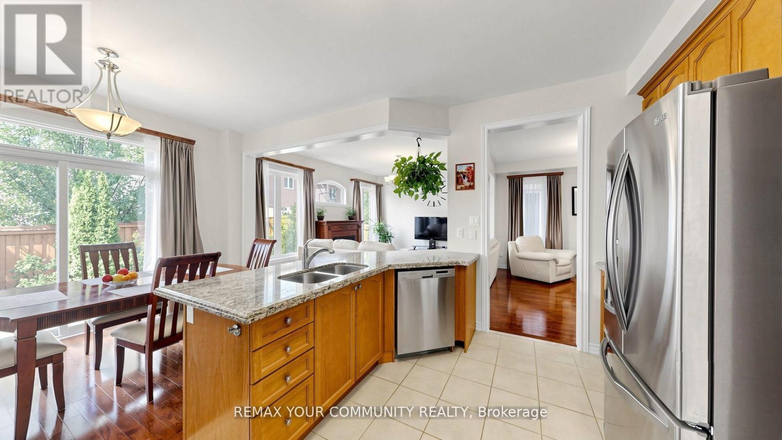 6 Homerton Avenue, Richmond Hill, Ontario  L4E 0V9 - Photo 10 - N13675570