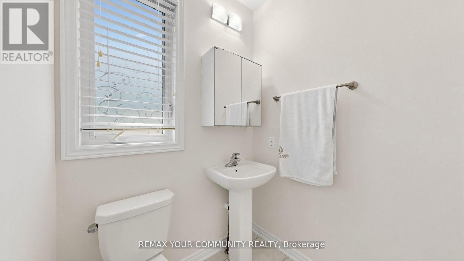 6 Homerton Avenue, Richmond Hill, Ontario  L4E 0V9 - Photo 14 - N13675570