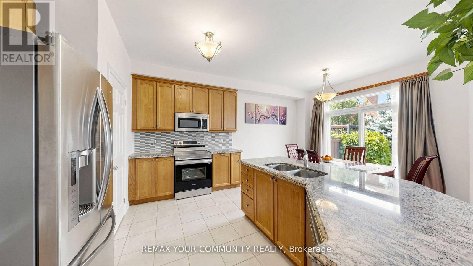 6 Homerton Avenue, Richmond Hill, Ontario  L4E 0V9 - Photo 9 - N13675570