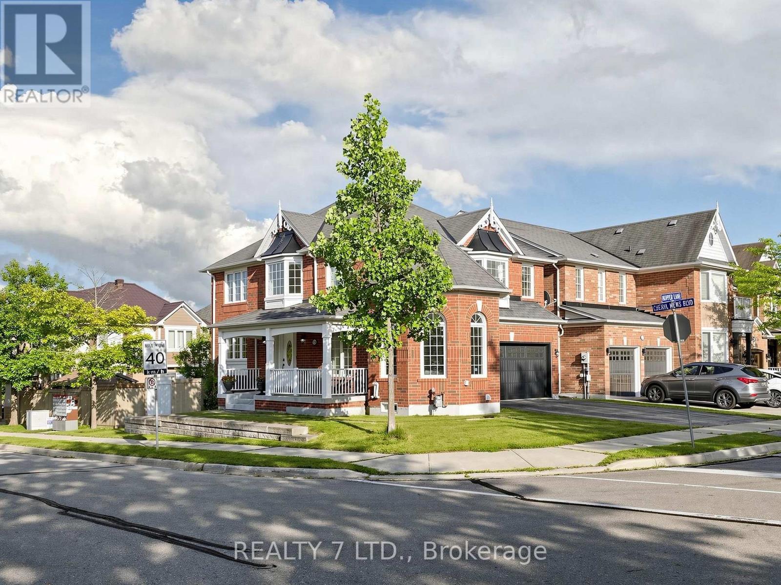 330 Cheryl Mews Boulevard, Newmarket, Ontario  L3X 3J6 - Photo 2 - N13675642