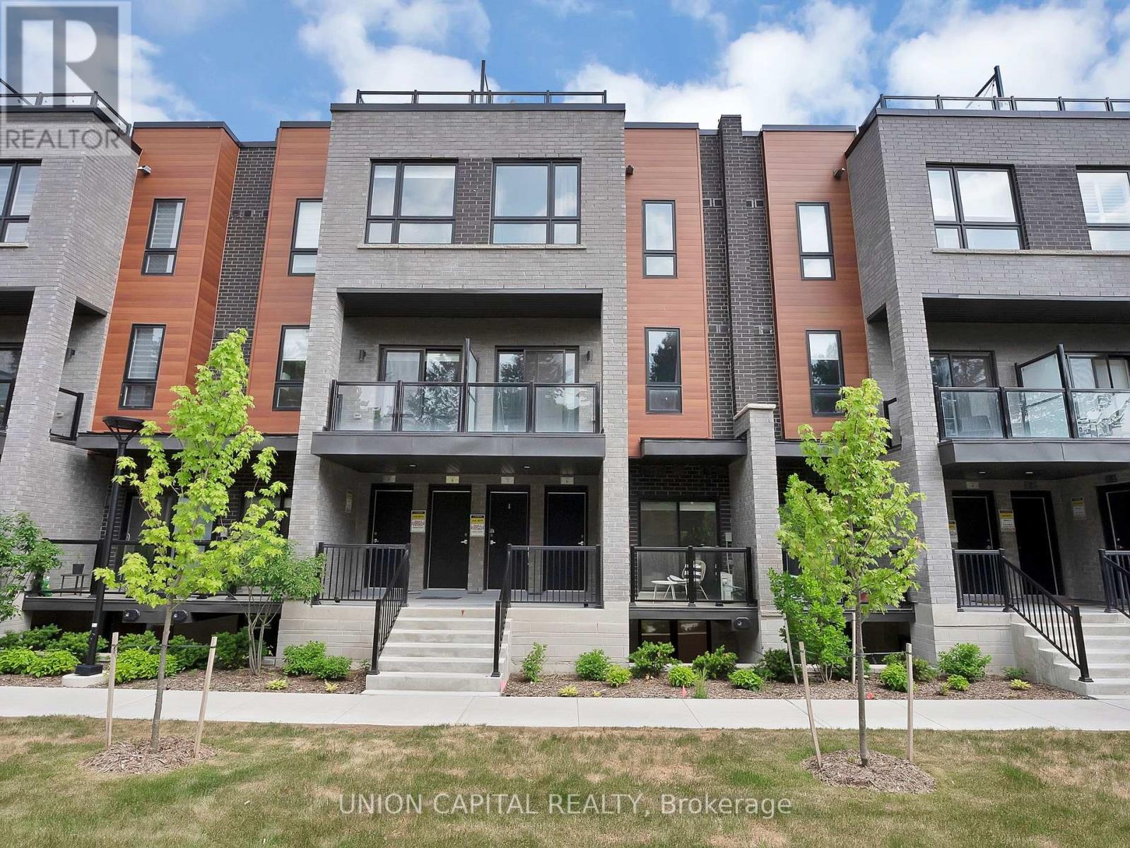 6 - 26 Lytham Green Circle, Newmarket, Ontario  L3Y 0H5 - Photo 17 - N13675654