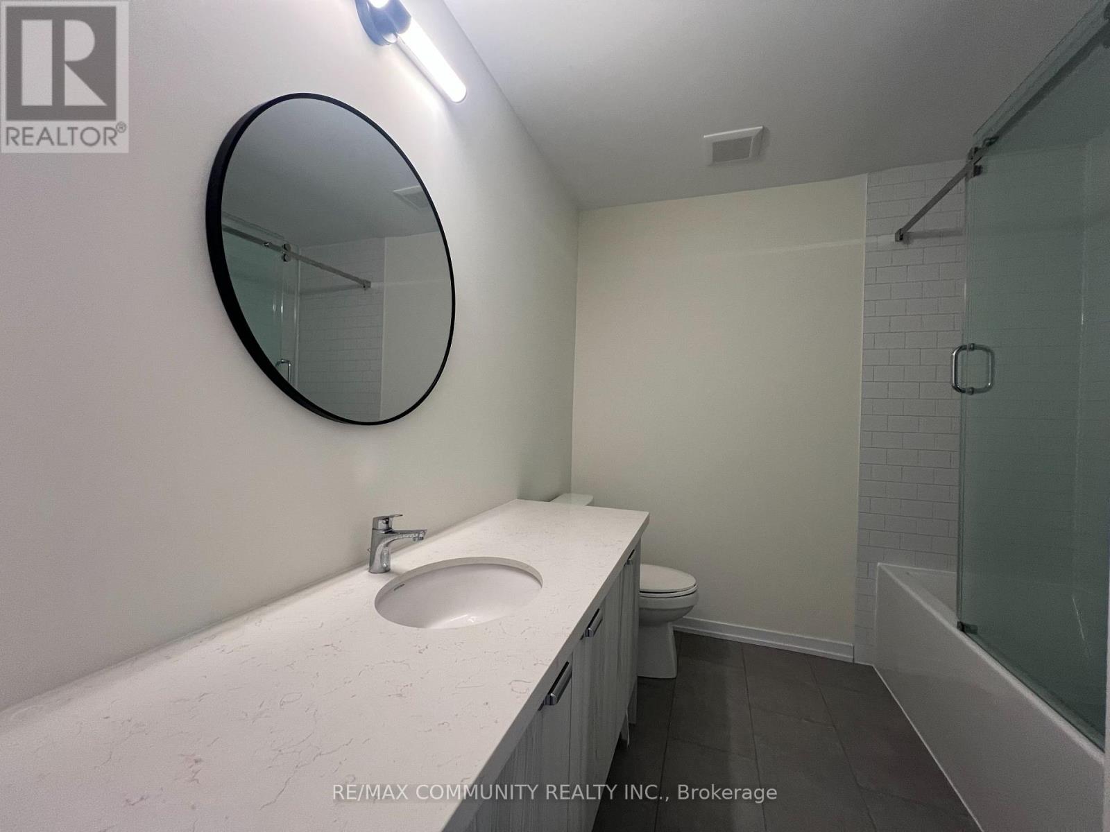 9 Thomas Smith Street, Georgina, Ontario  L4P 0T7 - Photo 23 - N13675764