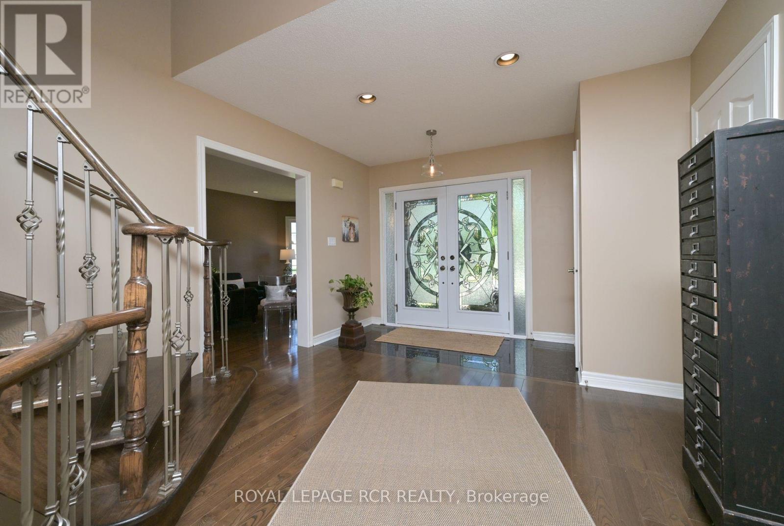 908 Schaeffer Outlook, Newmarket, Ontario  L3X 1V9 - Photo 4 - N13675768
