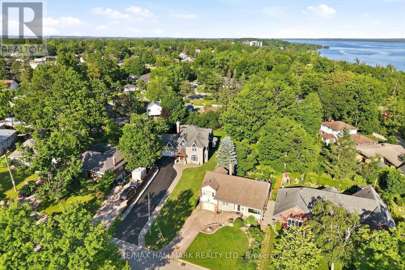 105 Duckworth Street, Barrie (Codrington), Ontario  L4M 3V9 - Photo 8 - S13675524