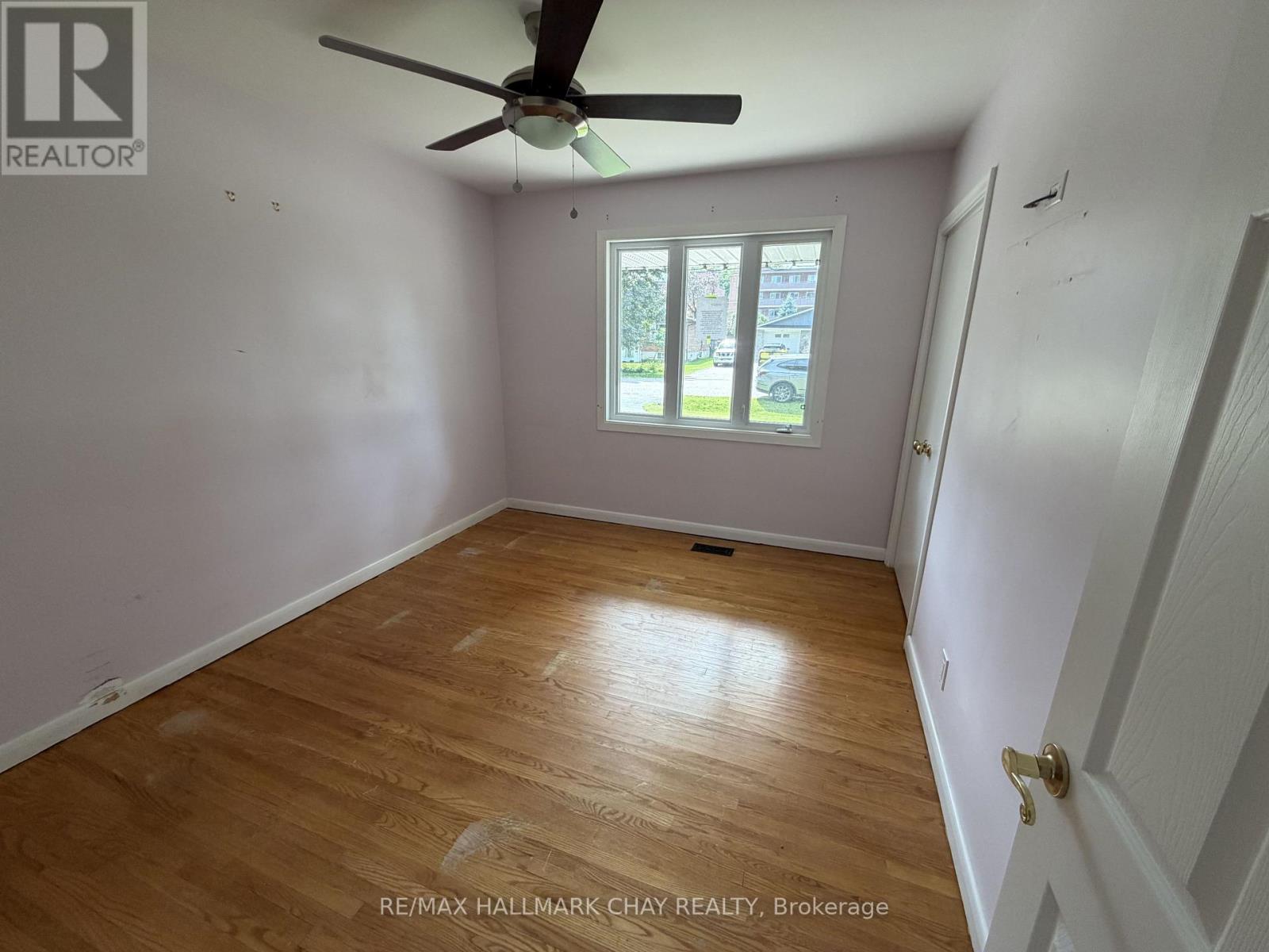 426 Highland Avenue, Orillia, Ontario  L3V 4E7 - Photo 12 - S13675538