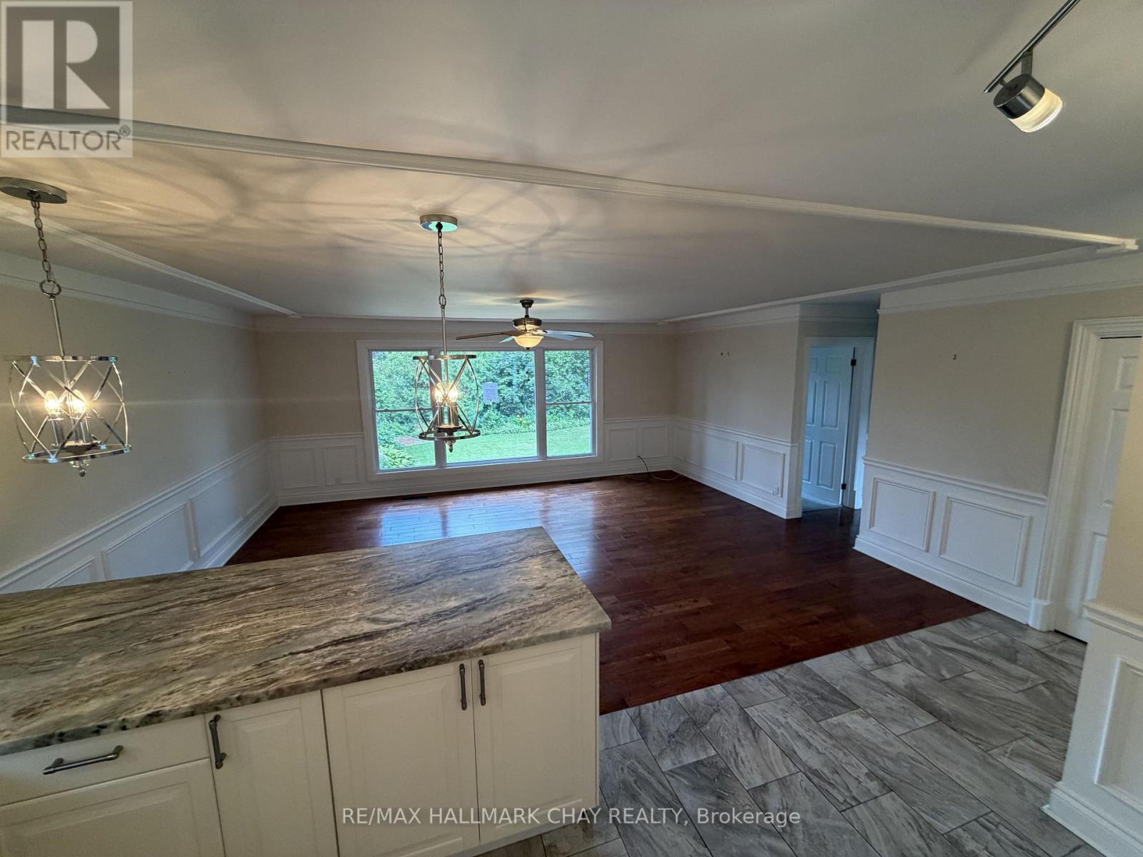 426 Highland Avenue, Orillia, Ontario  L3V 4E7 - Photo 7 - S13675538
