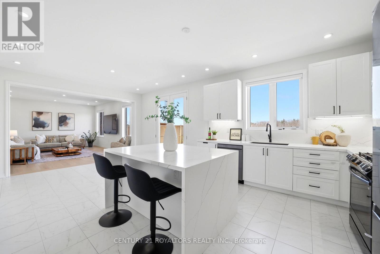 107 Rugman Crescent, Springwater, Ontario  L9X 2A5 - Photo 19 - S13675576