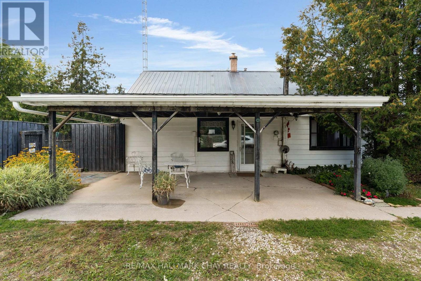7 Caroline Street E, Clearview, Ontario  L0M 1G0 - Photo 3 - S13675674