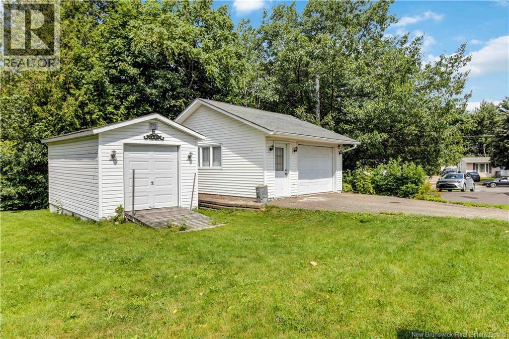1071 Smythe Street, Fredericton, New Brunswick E3B 3H4 - Photo 25 - NB146017