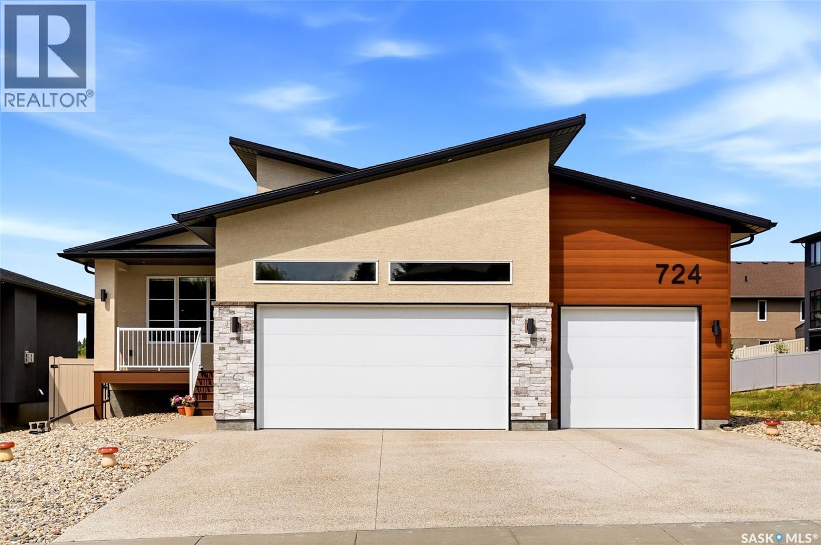 724 3rd Avenue, Pilot Butte, Saskatchewan  S0G 3Z0 - Photo 1 - SK045494