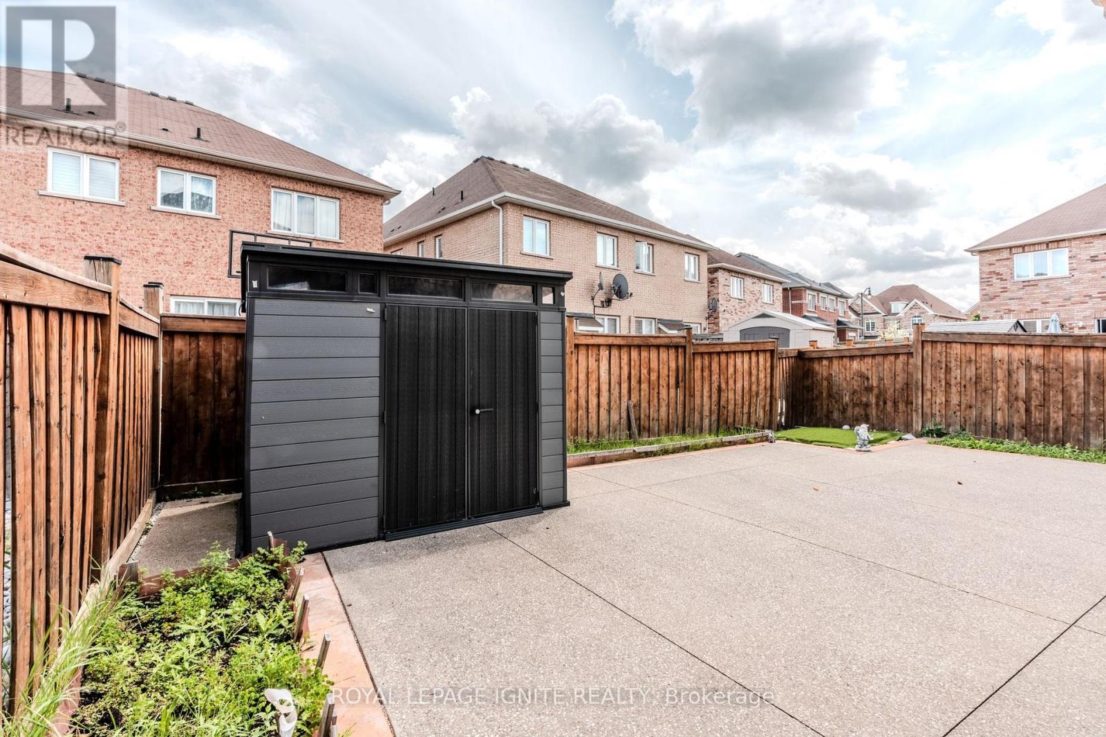 7 Picasso Drive, Brampton, Ontario  L6P 3L5 - Photo 45 - W13675562