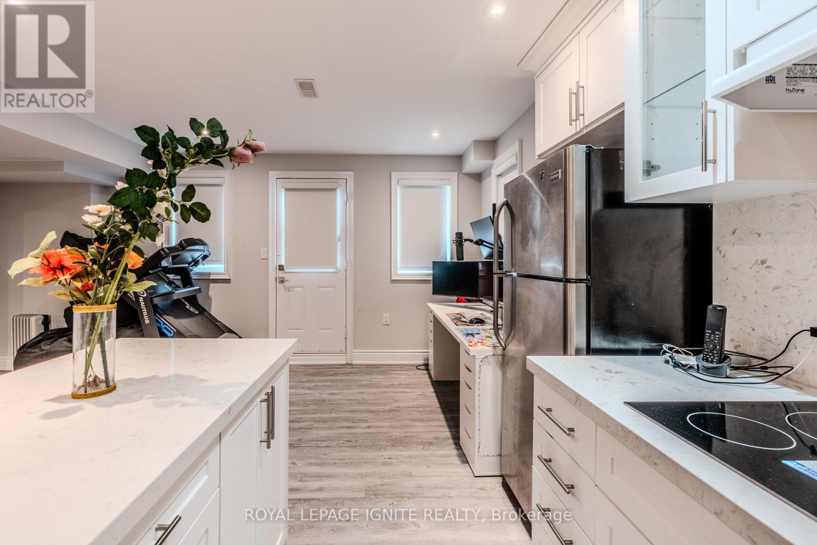 7 Picasso Drive, Brampton, Ontario  L6P 3L5 - Photo 6 - W13675562