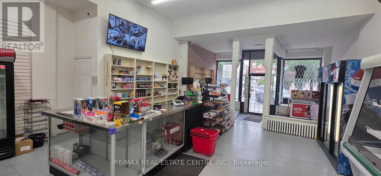 3391 Lake Shore Boulevard W, Toronto, Ontario  M8W 1N2 - Photo 5 - W13675602