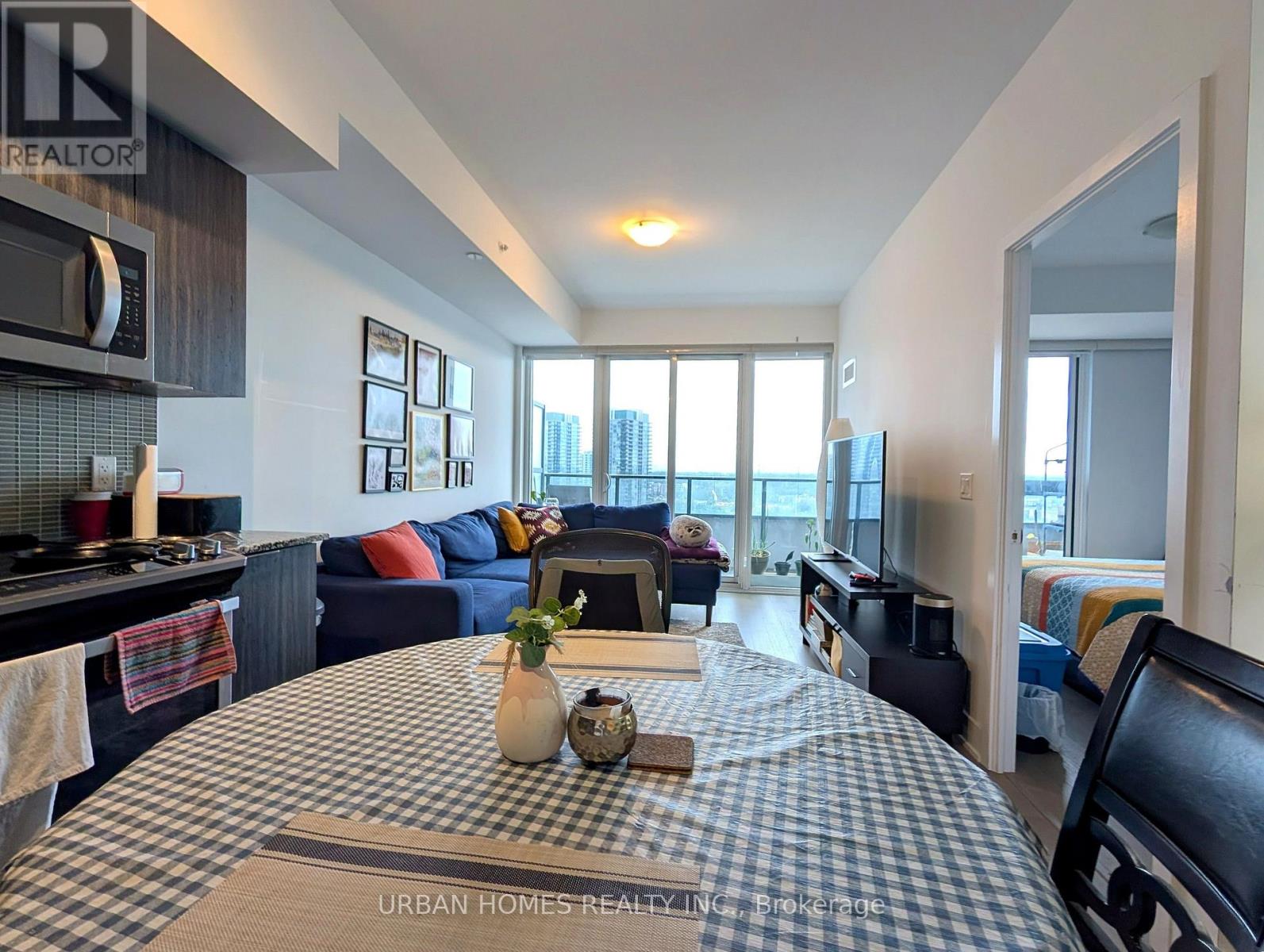 1512 - 30 Shore Breeze Drive, Toronto, Ontario  M8V 0J1 - Photo 3 - W13675606