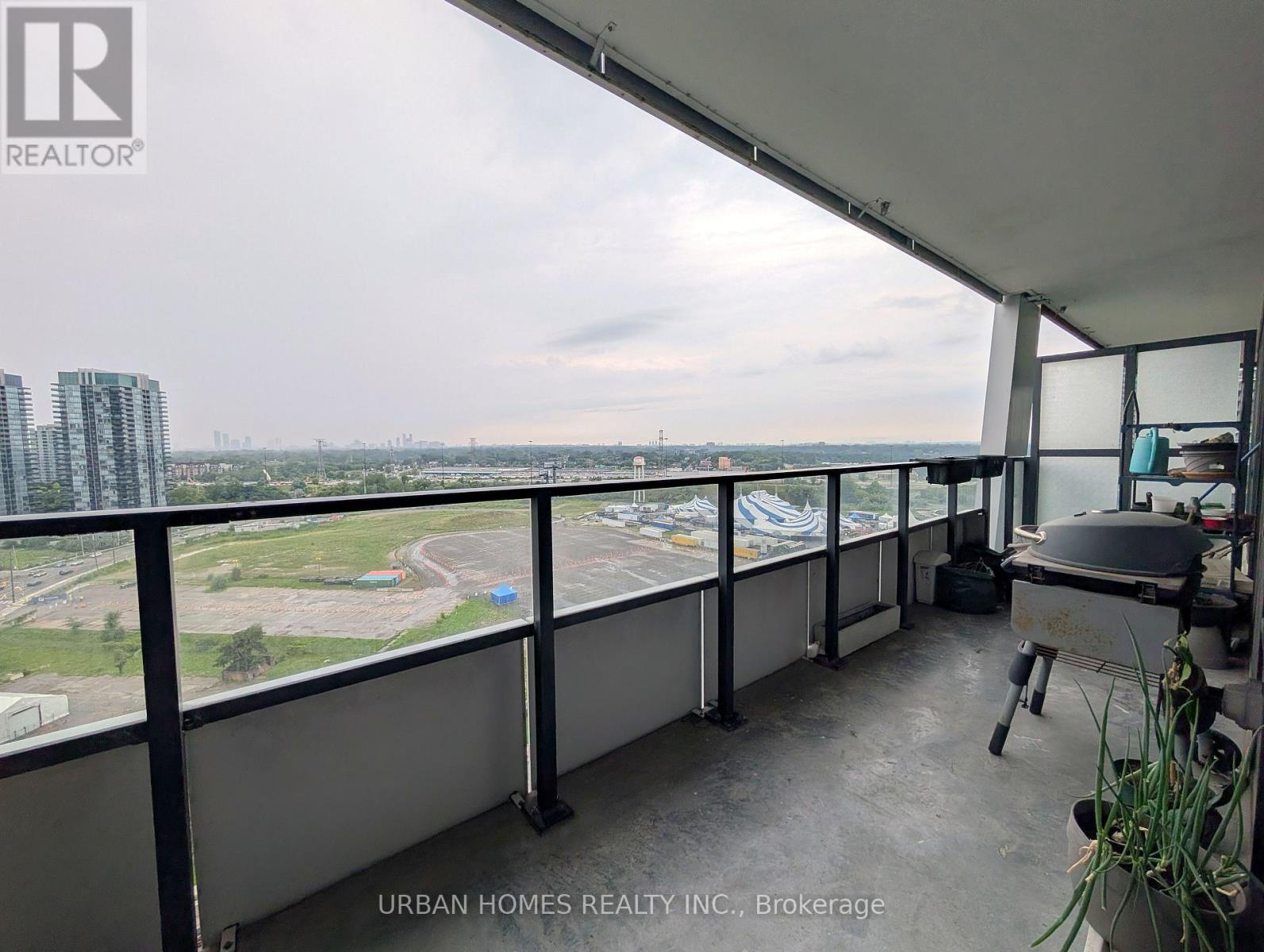 1512 - 30 Shore Breeze Drive, Toronto, Ontario  M8V 0J1 - Photo 7 - W13675606