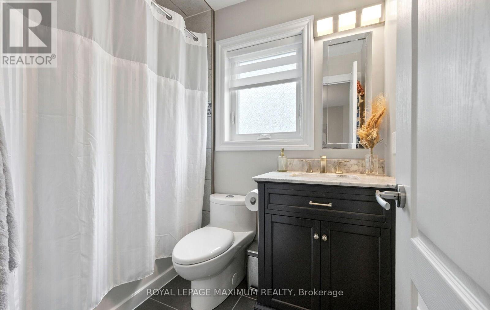 8 Albiwoods Trail, Caledon, Ontario L7E 2J6 - Photo 30 - W13675650