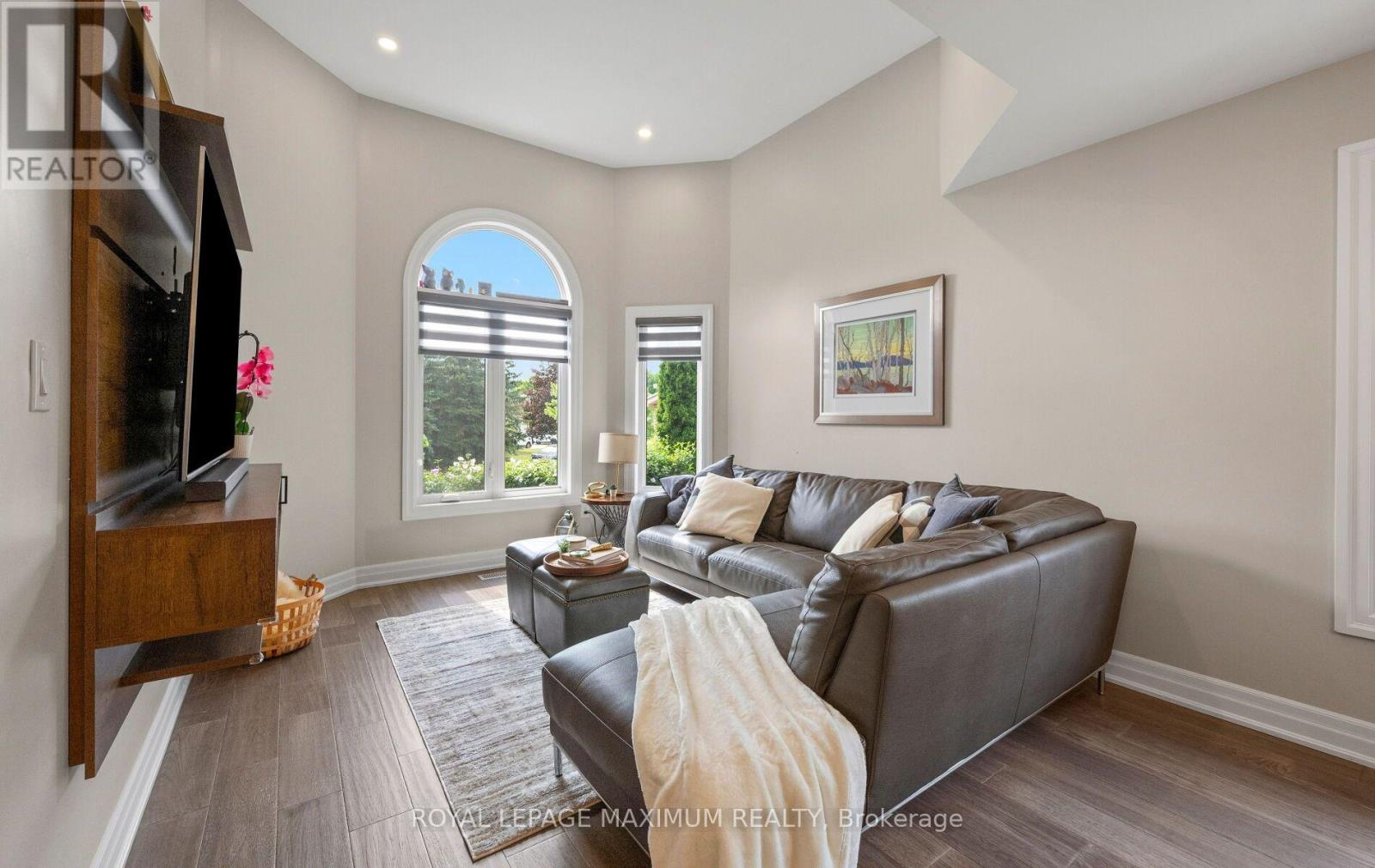 8 Albiwoods Trail, Caledon, Ontario L7E 2J6 - Photo 6 - W13675650