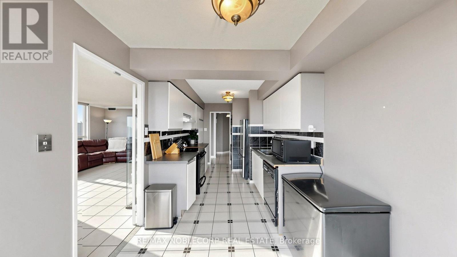 804 - 2901 Kipling Avenue, Toronto, Ontario  M9V 5E5 - Photo 18 - W13675652