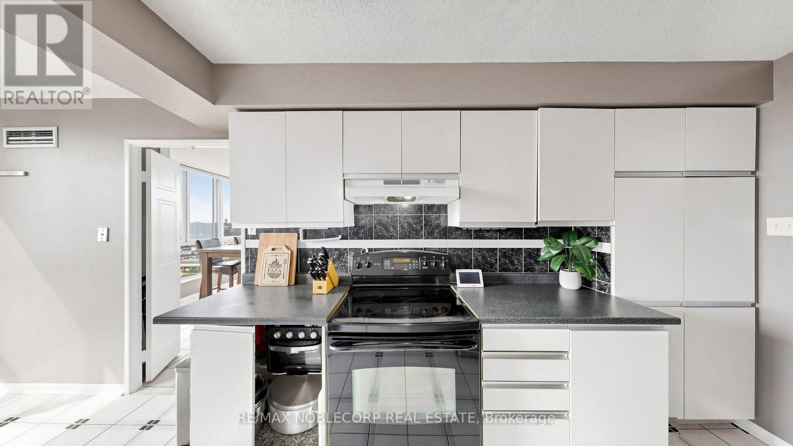 804 - 2901 Kipling Avenue, Toronto, Ontario  M9V 5E5 - Photo 24 - W13675652