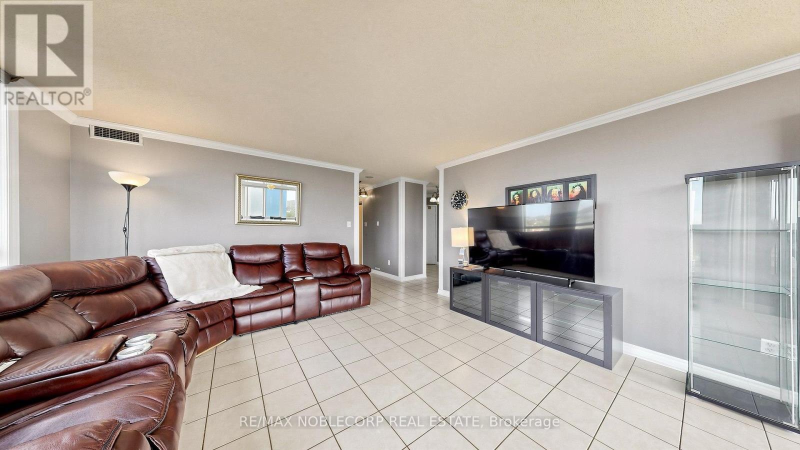 804 - 2901 Kipling Avenue, Toronto, Ontario  M9V 5E5 - Photo 8 - W13675652
