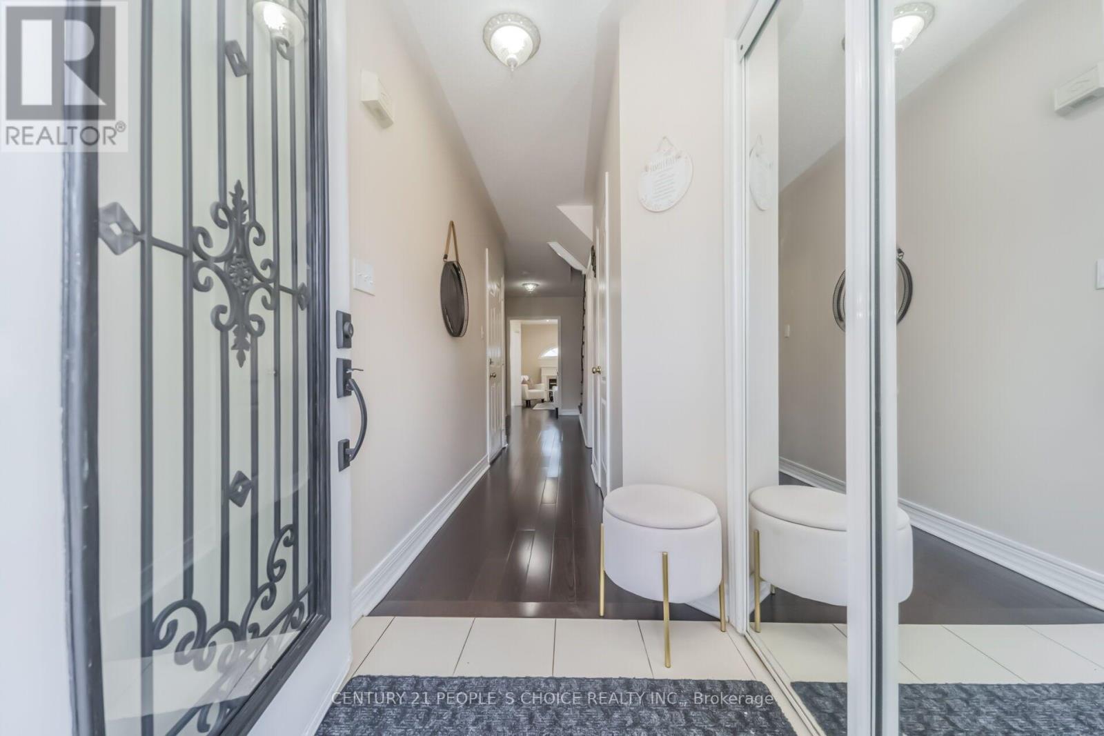 644 Madame Street, Mississauga, Ontario L5W 1G6 - Photo 5 - W13675664