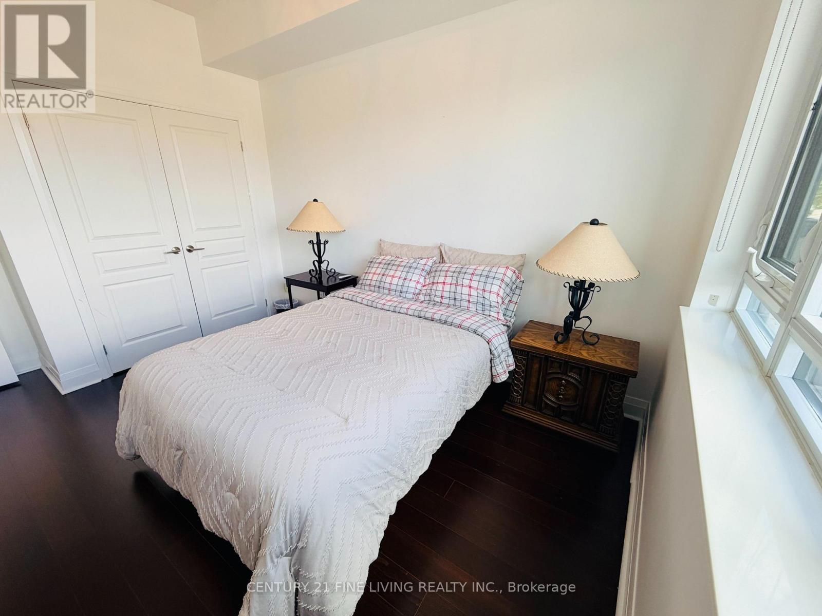 201 - 1 Hurontario Street, Mississauga, Ontario  L5G 0A3 - Photo 5 - W13675686