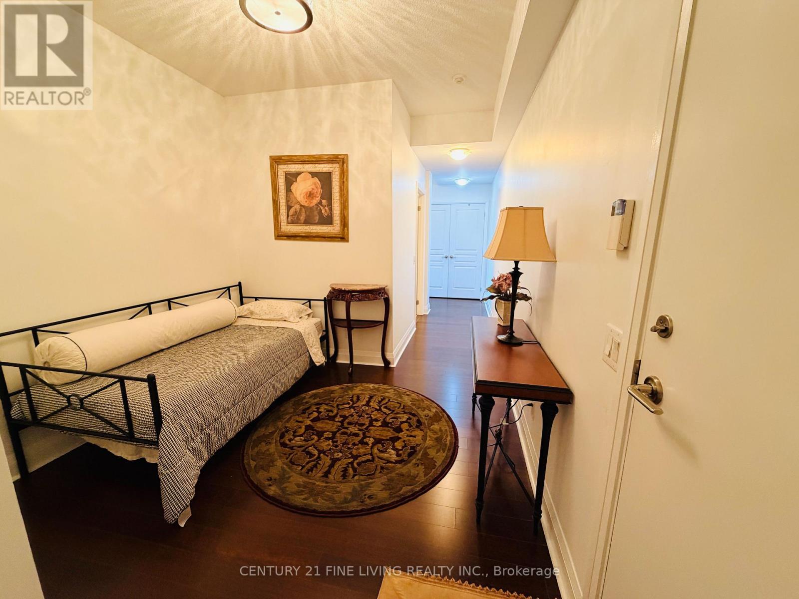 201 - 1 Hurontario Street, Mississauga, Ontario  L5G 0A3 - Photo 6 - W13675686
