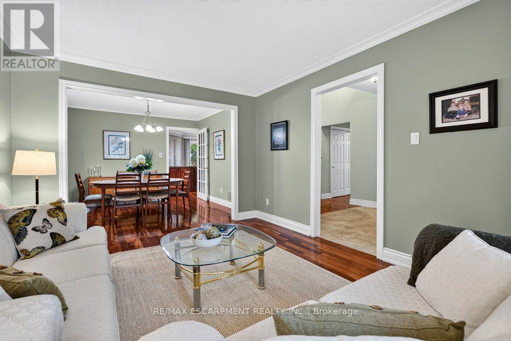 1152 Lockhart Road, Burlington, Ontario  L7S 1G9 - Photo 9 - W13675708