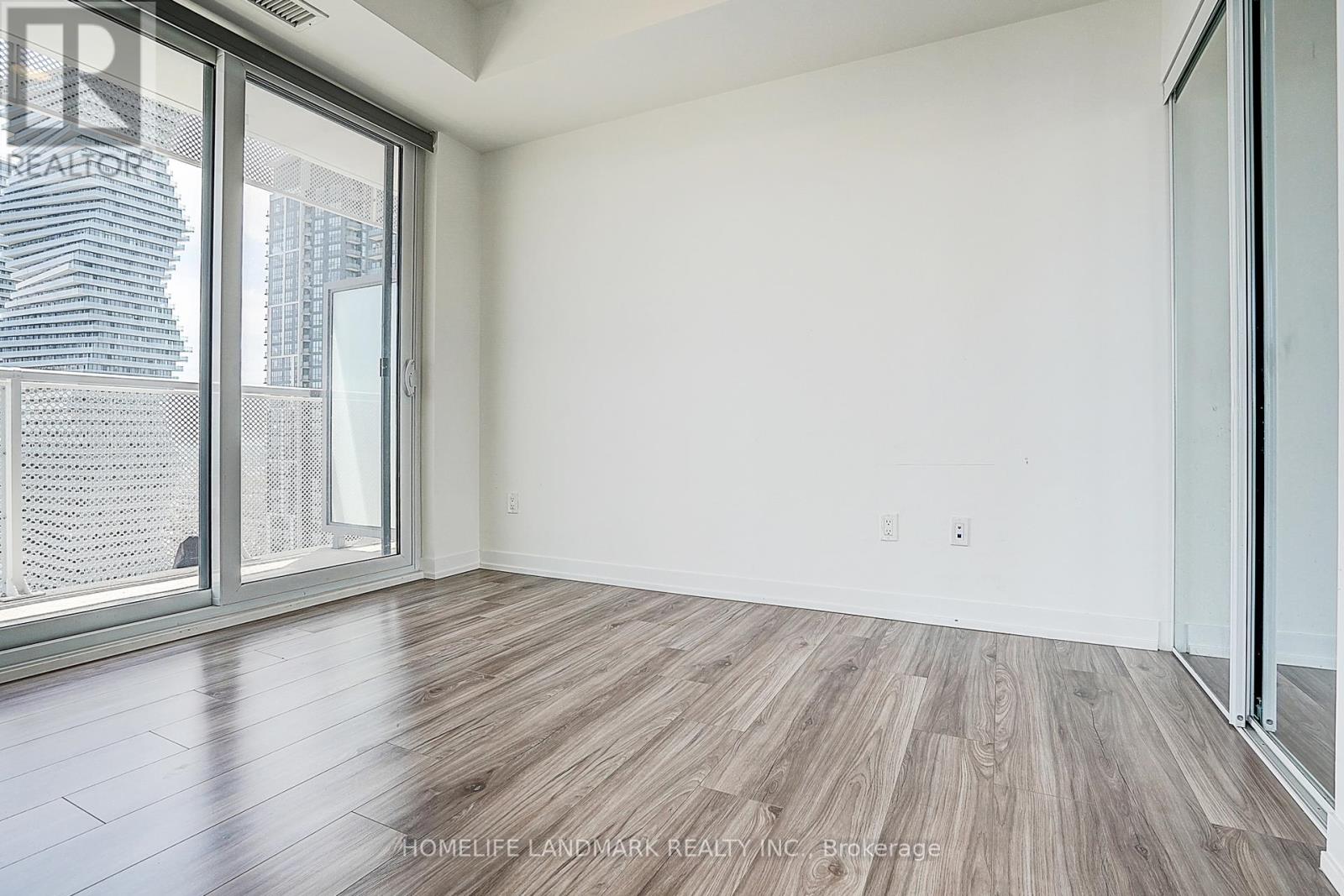 3208 - 4065 Confederation Parkway, Mississauga, Ontario  L5B 0L4 - Photo 18 - W13675716