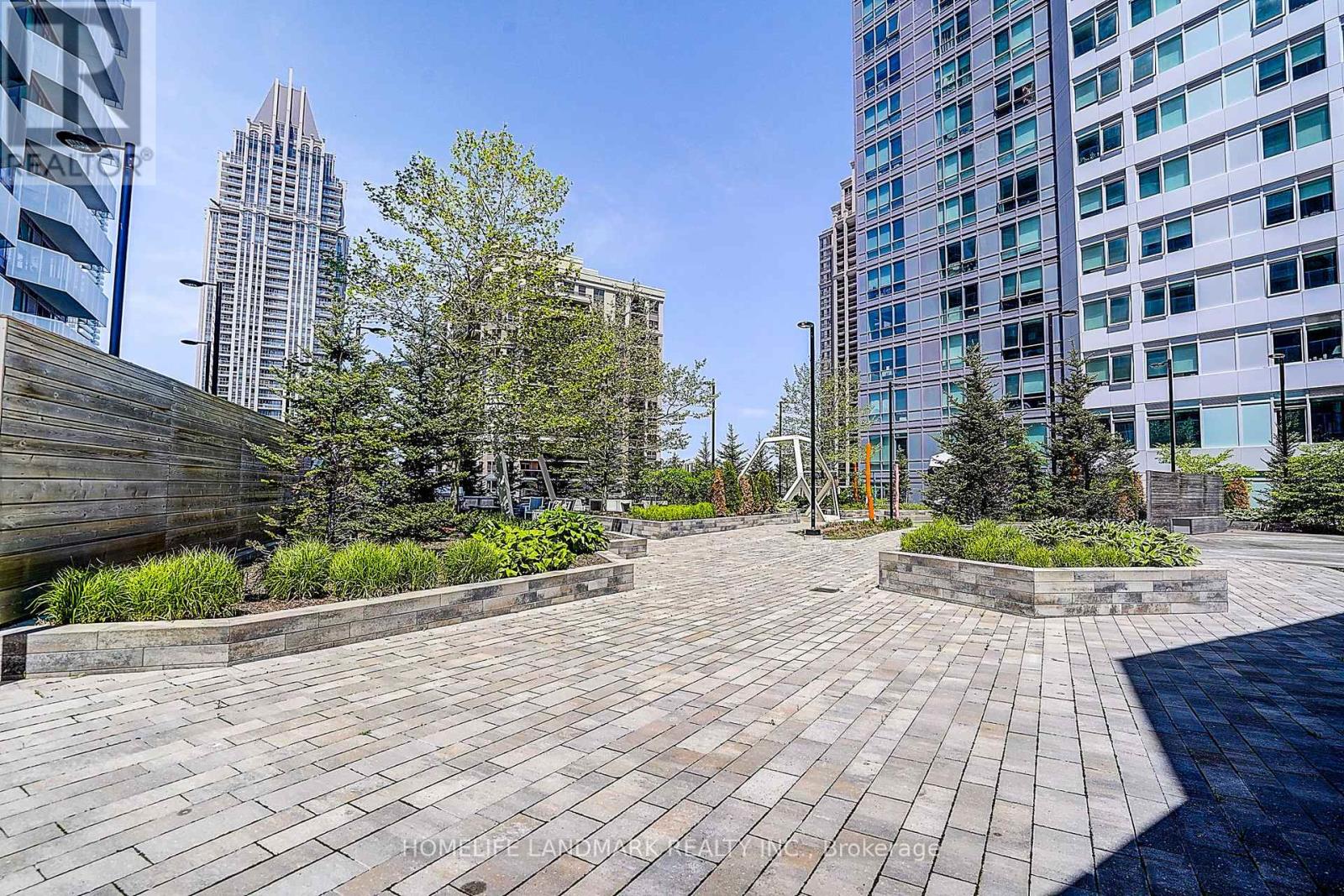 3208 - 4065 CONFEDERATION PARKWAY