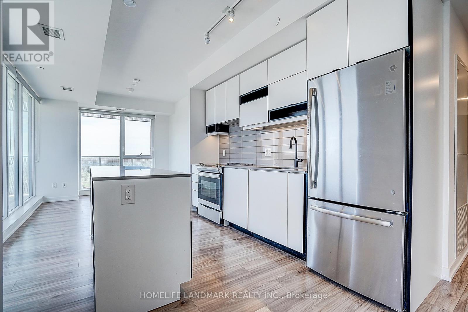 3208 - 4065 Confederation Parkway, Mississauga, Ontario  L5B 0L4 - Photo 6 - W13675716
