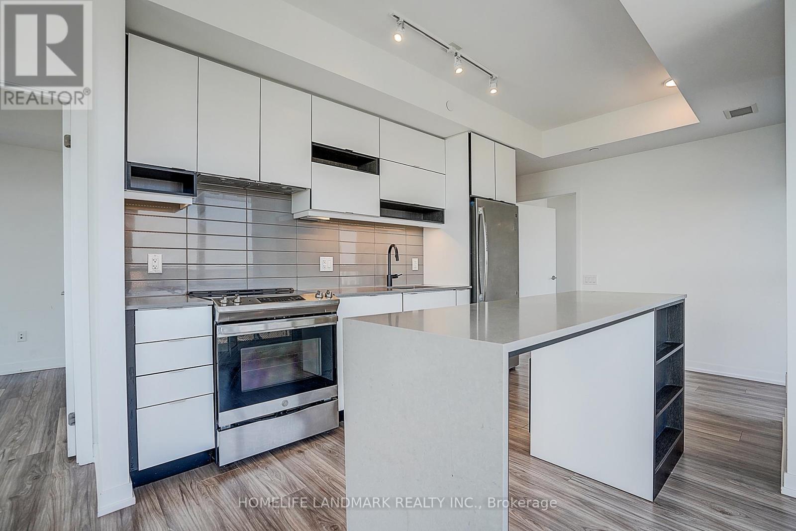 3208 - 4065 Confederation Parkway, Mississauga, Ontario  L5B 0L4 - Photo 9 - W13675716