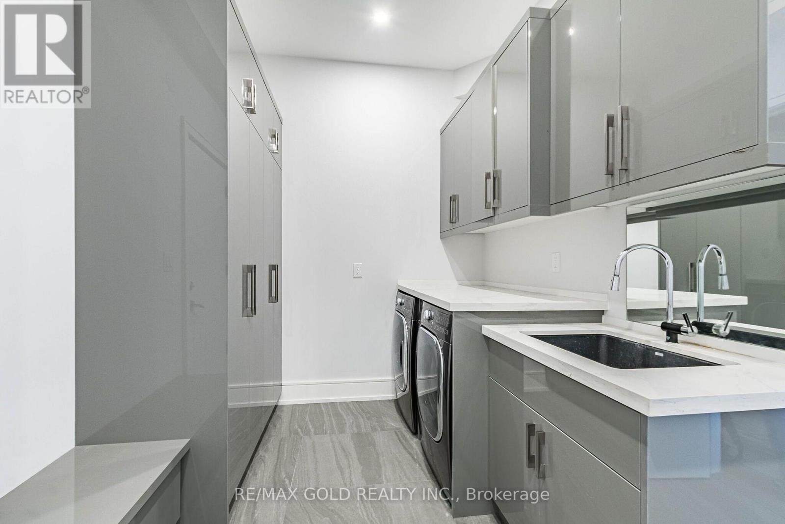 550 Vanessa Crescent, Mississauga, Ontario  L5H 2N3 - Photo 15 - W13675740
