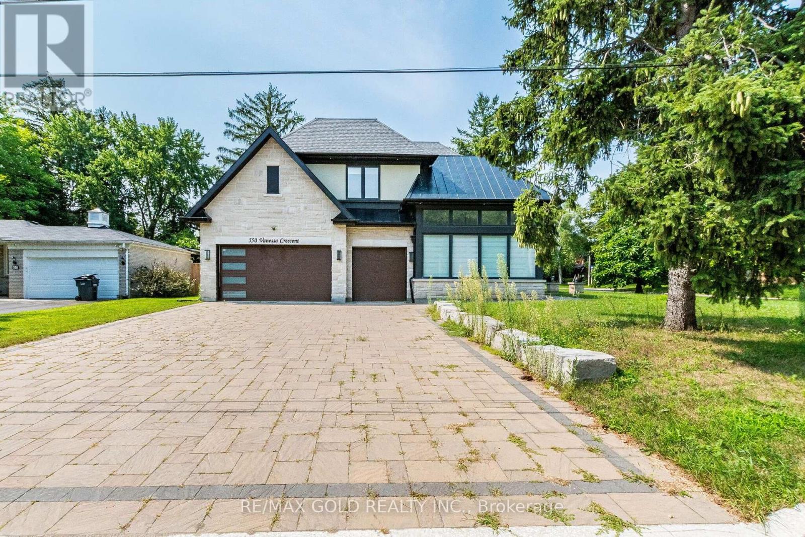 550 Vanessa Crescent, Mississauga, Ontario  L5H 2N3 - Photo 3 - W13675740
