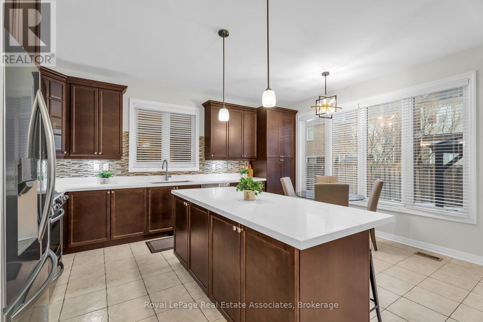 879 Etherington Way, Milton, Ontario  L9T 0Z3 - Photo 10 - W13675746