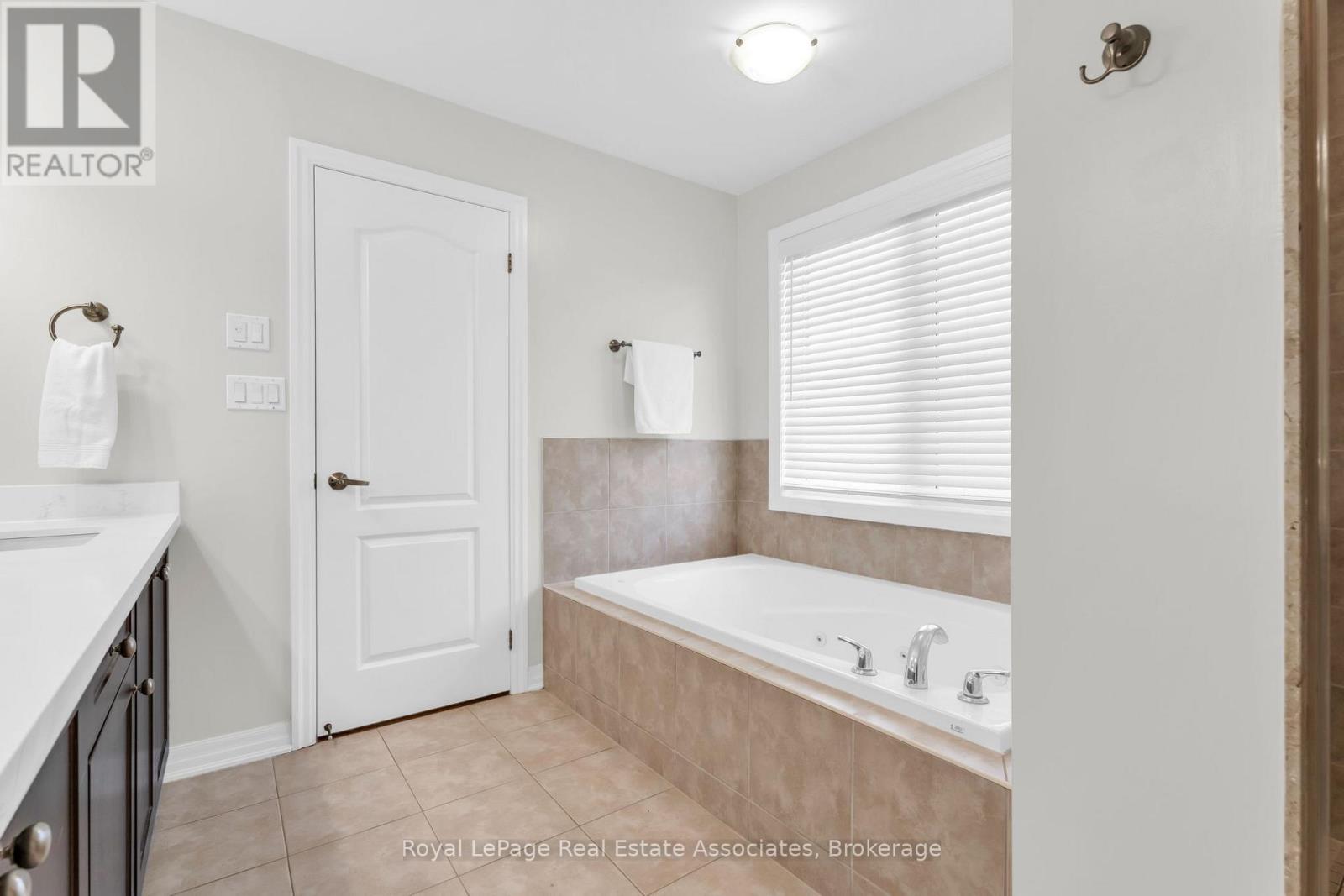 879 Etherington Way, Milton, Ontario  L9T 0Z3 - Photo 29 - W13675746