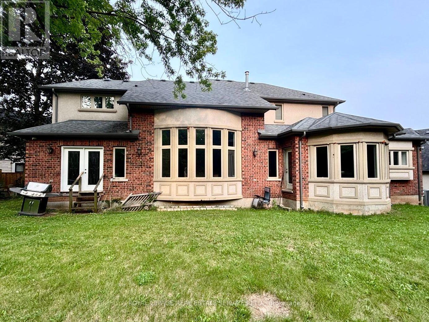 1130 Truman Avenue, Oakville, Ontario  L6H 1Y8 - Photo 2 - W13675778