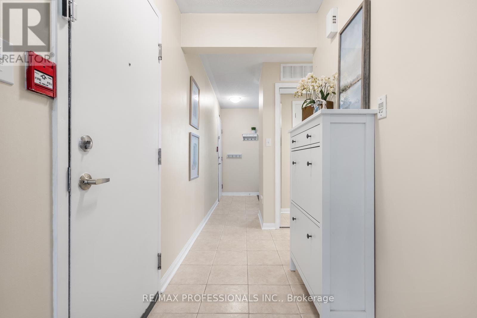 5 - 3025 Elmcreek Road, Mississauga, Ontario L5B 0B6 - Photo 10 - W13675784