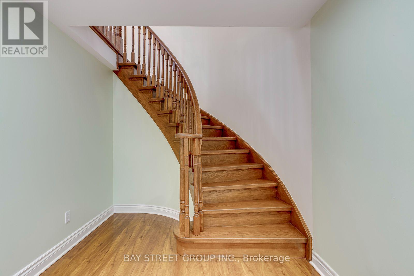 4177 Millcroft Park Drive, Burlington, Ontario  L7M 3V2 - Photo 38 - W13675796