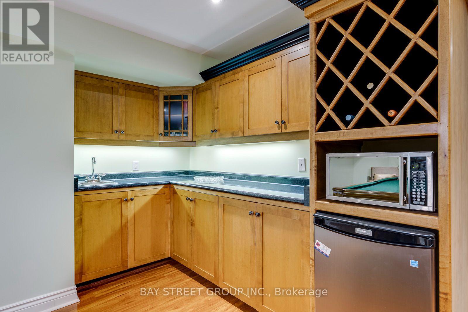 4177 Millcroft Park Drive, Burlington, Ontario  L7M 3V2 - Photo 44 - W13675796