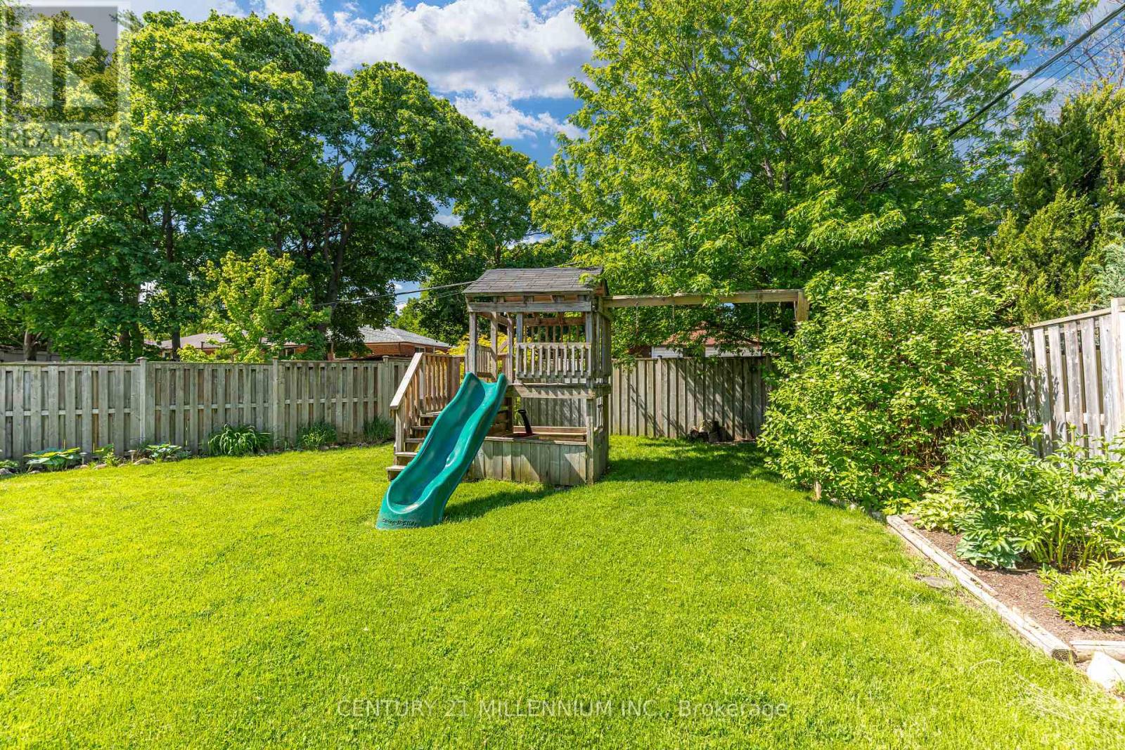 26 Alston Court, Brampton, Ontario  L6W 3B6 - Photo 44 - W13675832