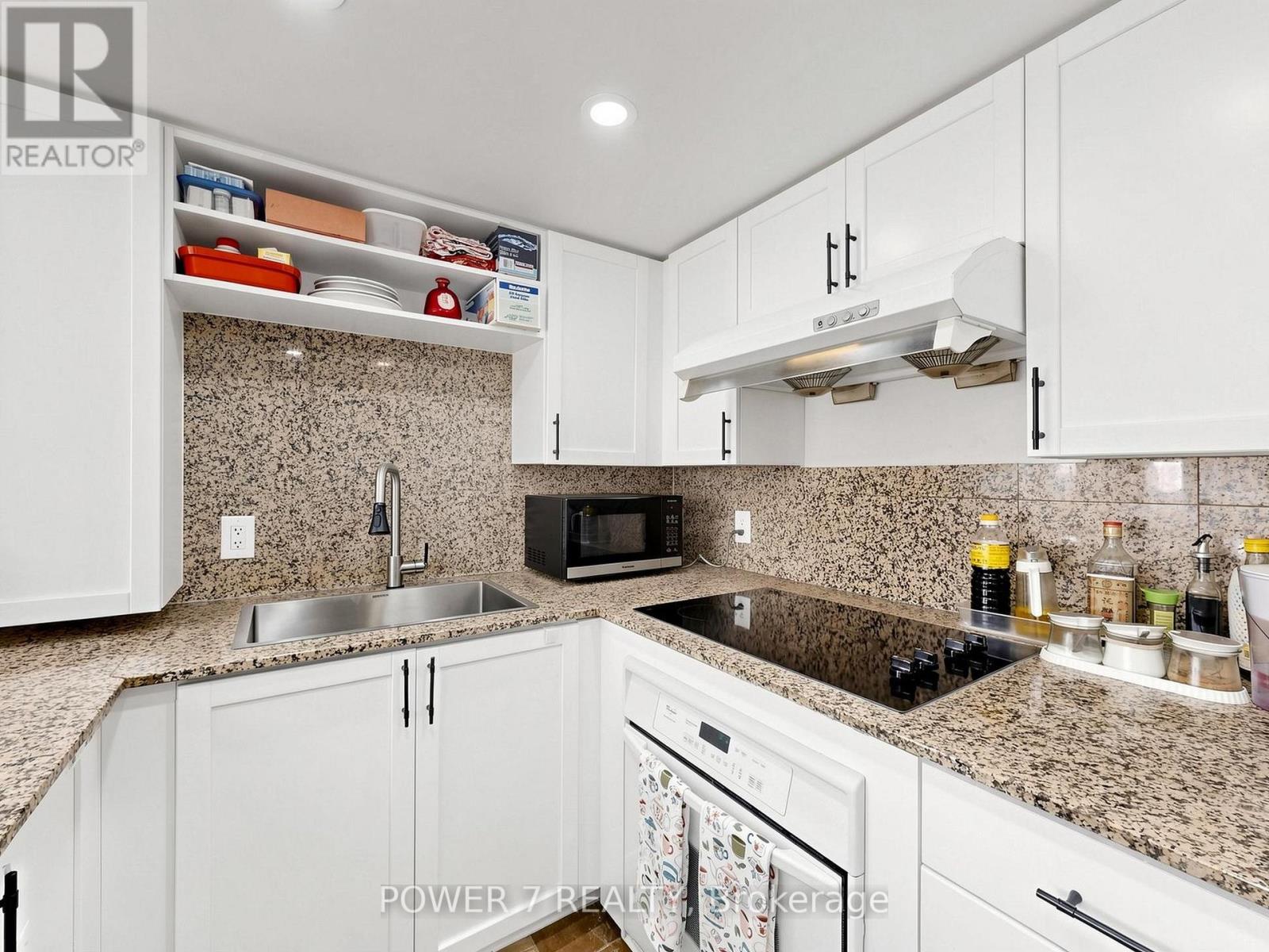2512 - 8 Park Road, Toronto, Ontario  M4W 3S5 - Photo 16 - C13650290