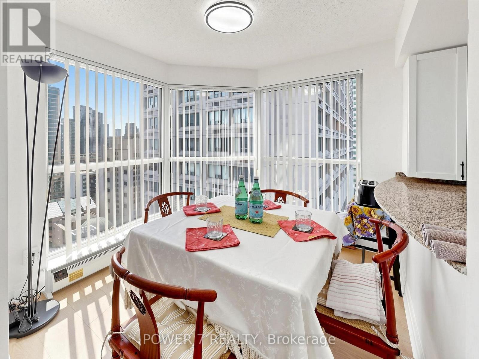 2512 - 8 Park Road, Toronto, Ontario  M4W 3S5 - Photo 12 - C13650290