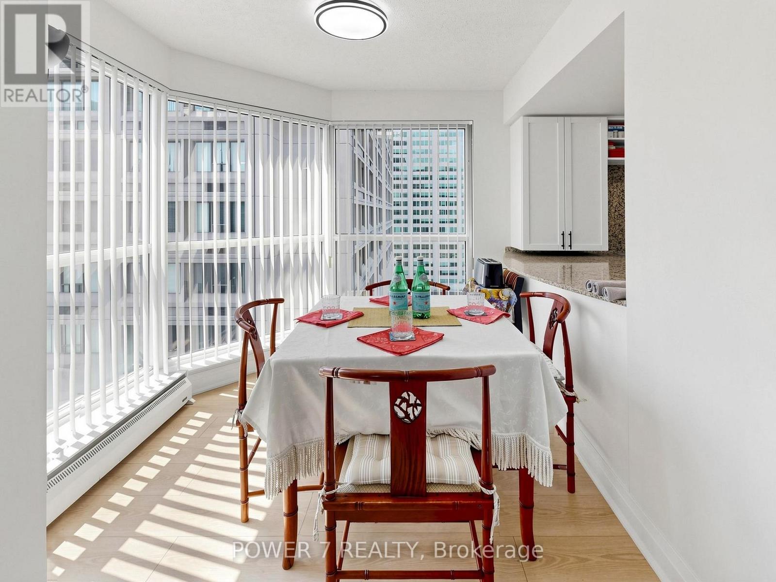 2512 - 8 Park Road, Toronto, Ontario  M4W 3S5 - Photo 13 - C13650290