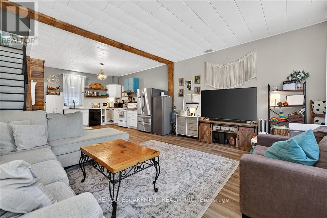 A&b - 18 King Street, Haldimand, Ontario  N0A 1E0 - Photo 3 - X13675632