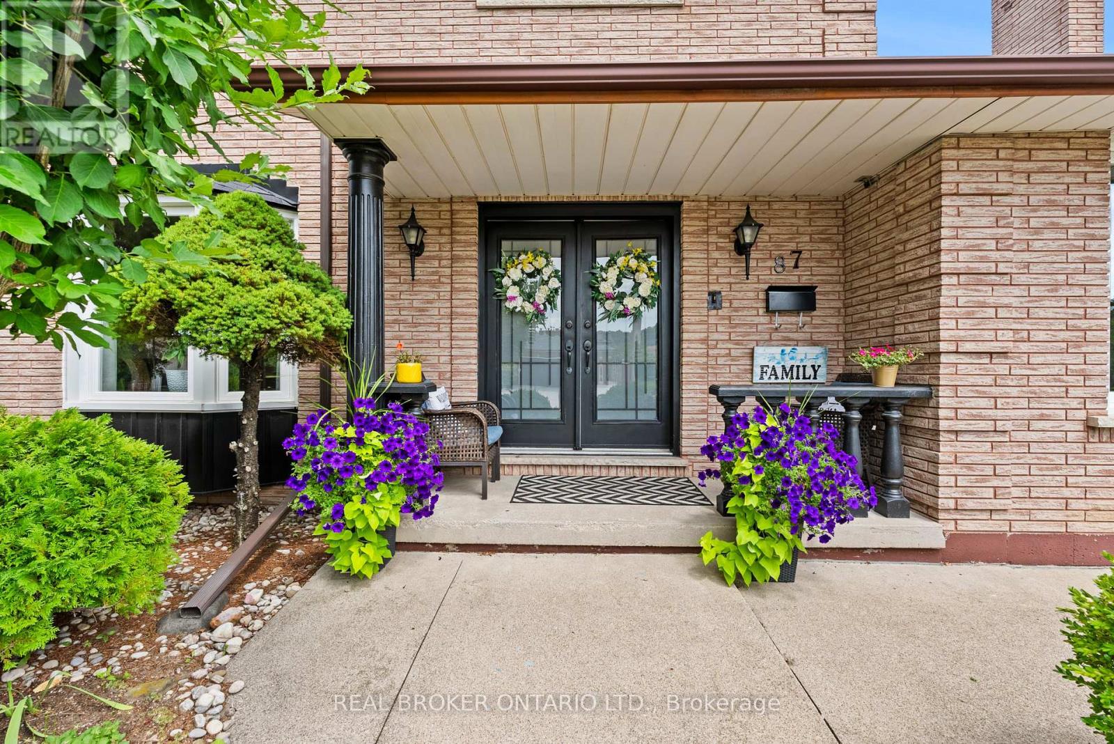 87 Monte Drive, Hamilton, Ontario  L8G 4M4 - Photo 5 - X13675766