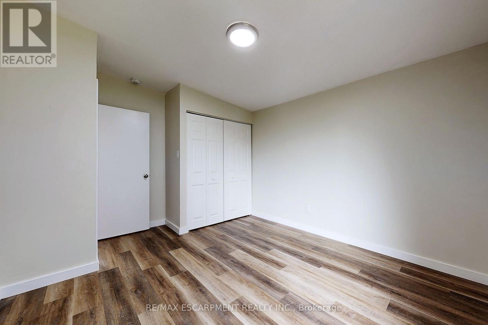 Upper - 65 Fielding Crescent, Hamilton, Ontario  L8V 2P3 - Photo 14 - X13675828