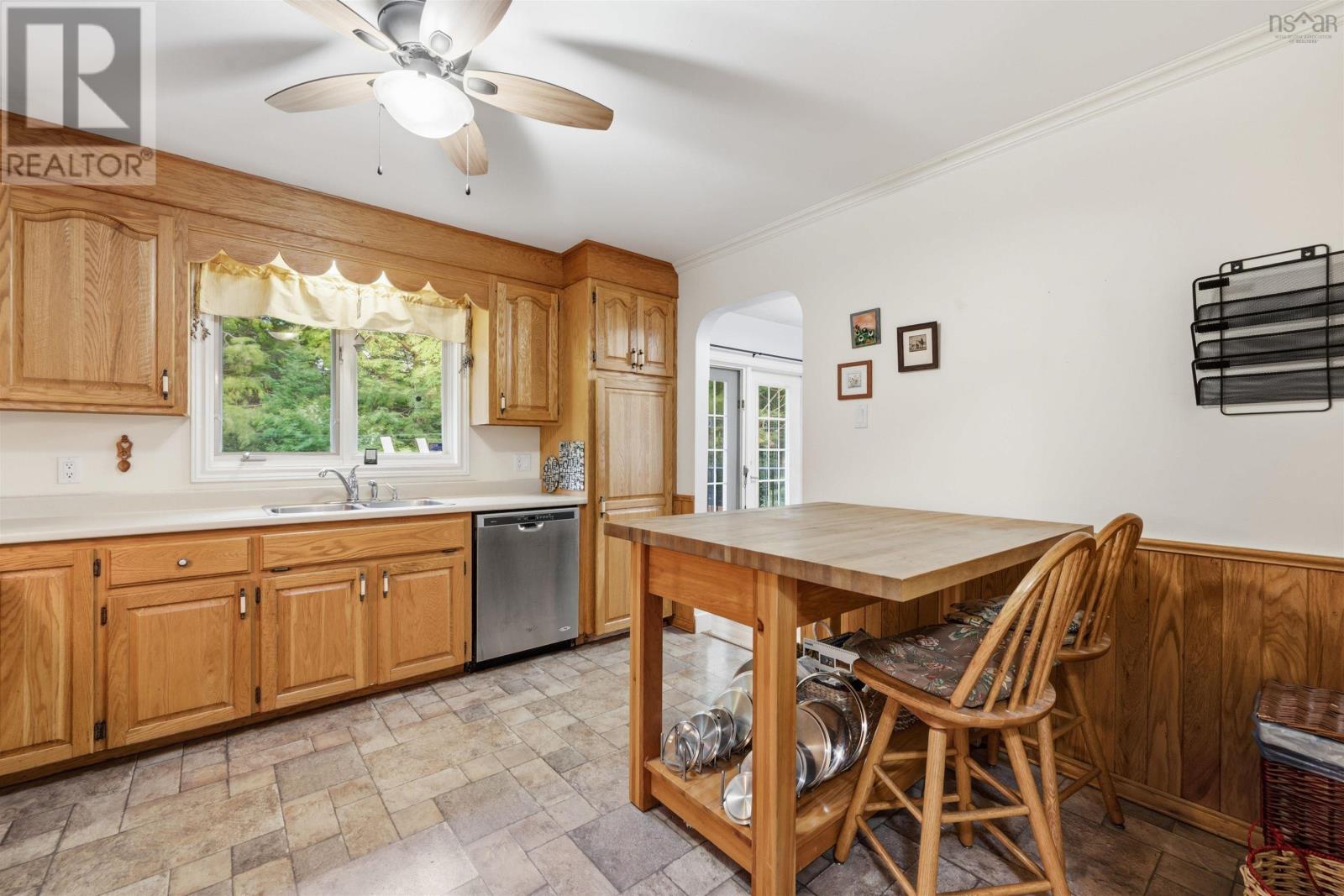 10 Elmwood Court, Middle Sackville, Nova Scotia  B4E 3B1 - Photo 16 - 202618448