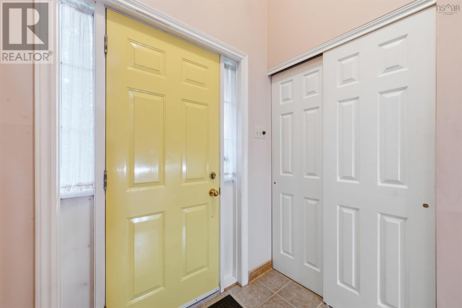 10 Elmwood Court, Middle Sackville, Nova Scotia  B4E 3B1 - Photo 5 - 202618448